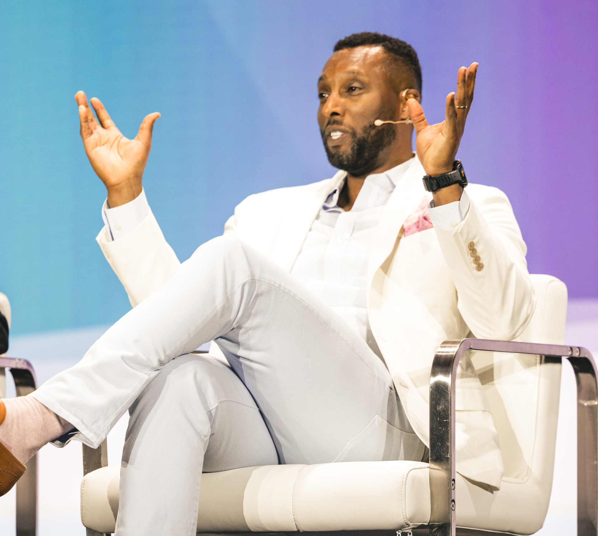 Ronnell Richards speaking on stage